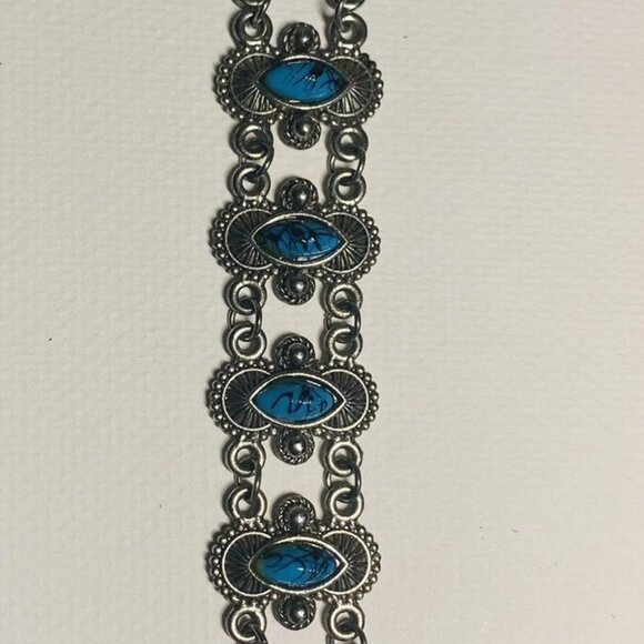 Southwest Turquoise Bracelet - Picture 2 of 4